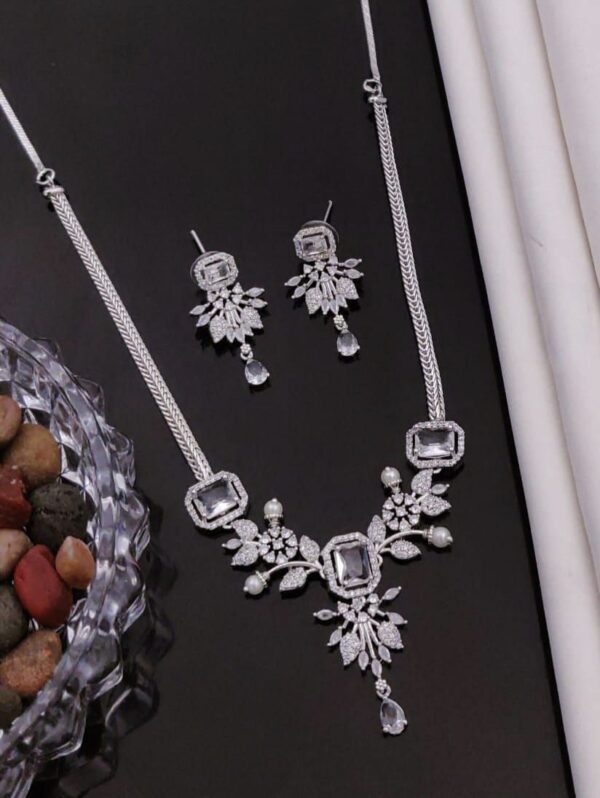 Elegant-AD-Necklace-Set-with-Earrings-–-Silver-Finish-–-White