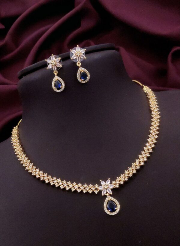 Elegant Floral Gold‑Plated Necklace & Earrings Set with Teardrop Gemstone Accent – Blue