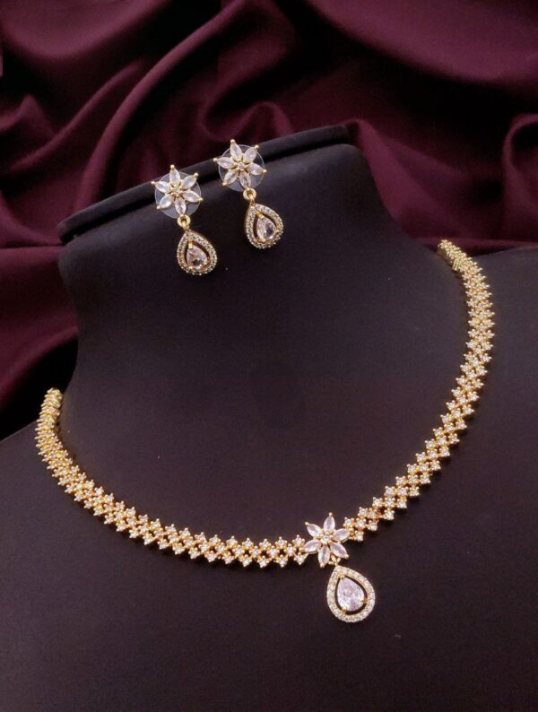 Elegant Floral Gold‑Plated Necklace & Earrings Set with Teardrop Gemstone Accent – White