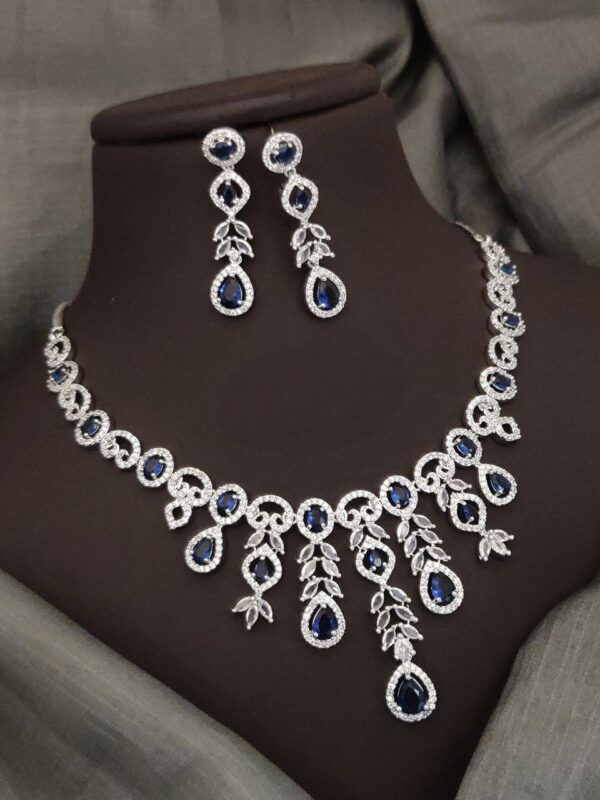 Exquisite Blue Stone Drop Necklace & Earrings Set with Leaf Motif Detailing