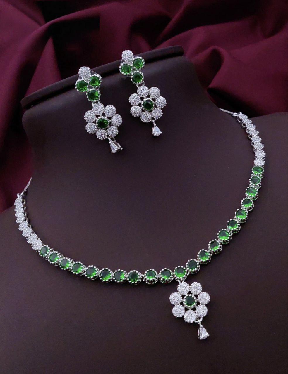 Green Floral Pendant AD Necklace Set – Elegant Sparkle with Classic Detailing