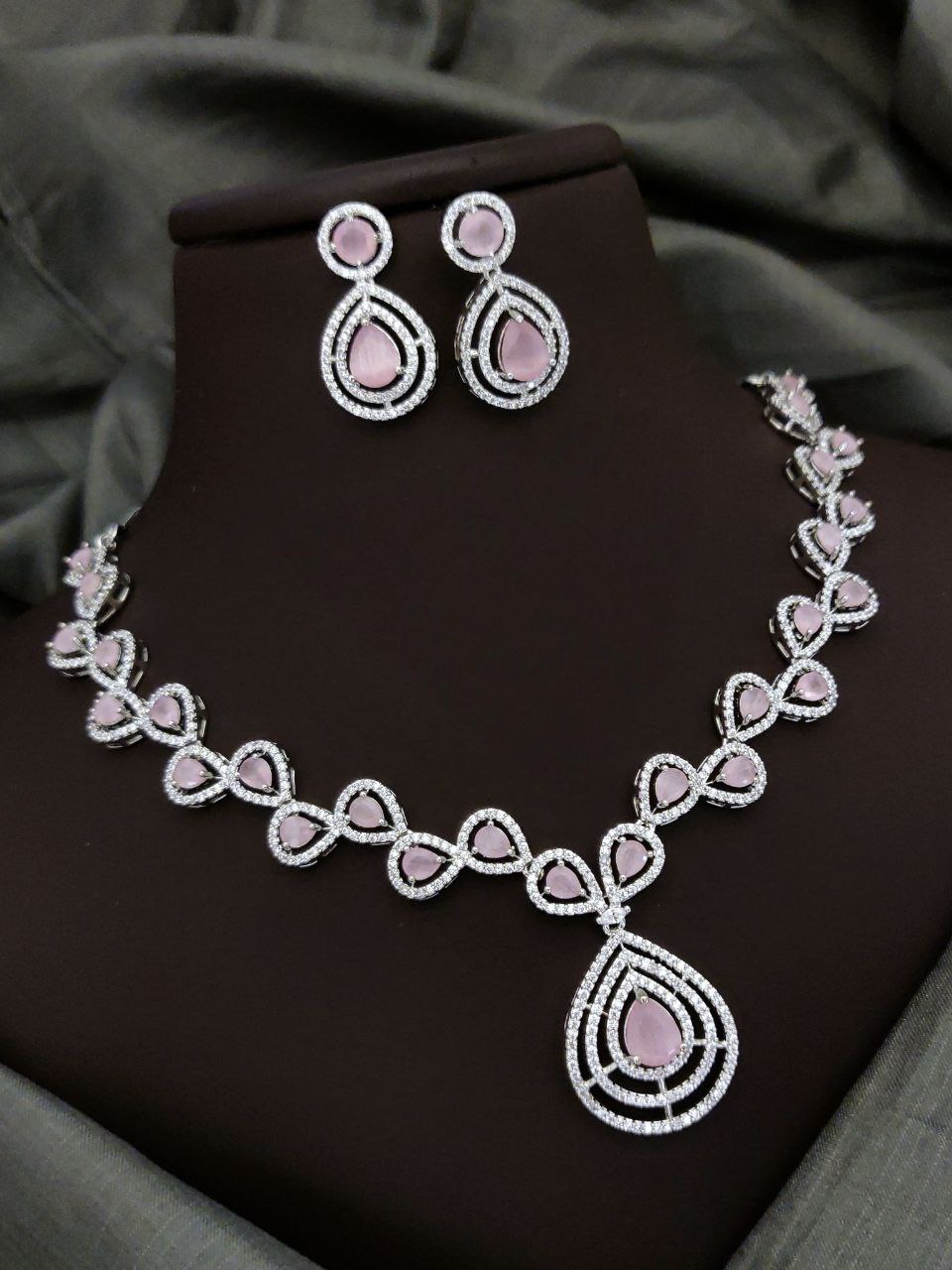 Premium Teardrop Necklace Set with Matching Earrings - Baby Pink