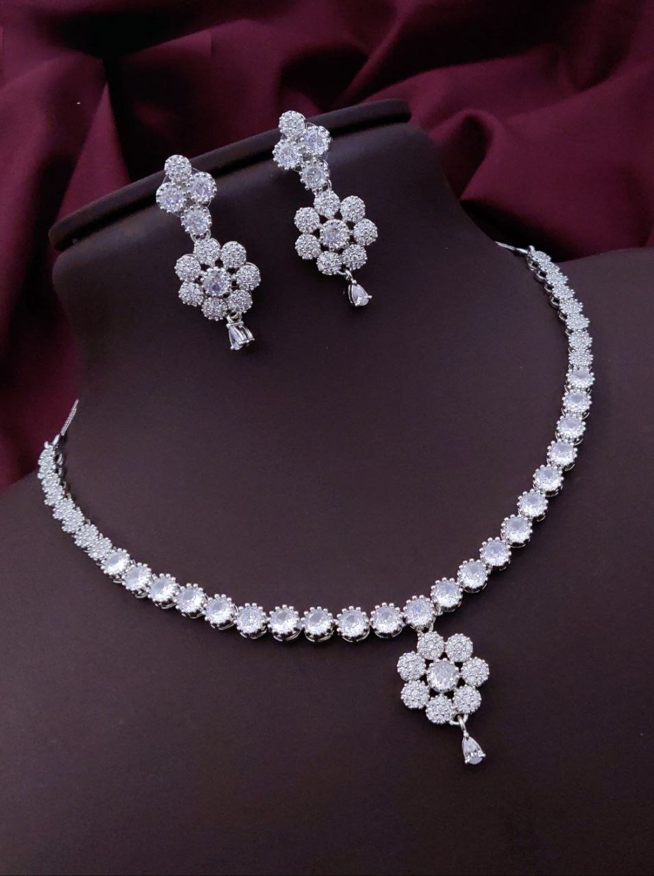 White Floral Pendant AD Necklace Set – Elegant Sparkle with Classic Detailing
