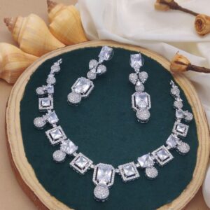 Radiant Elegance Diamond-Cut Necklace & Earring Set