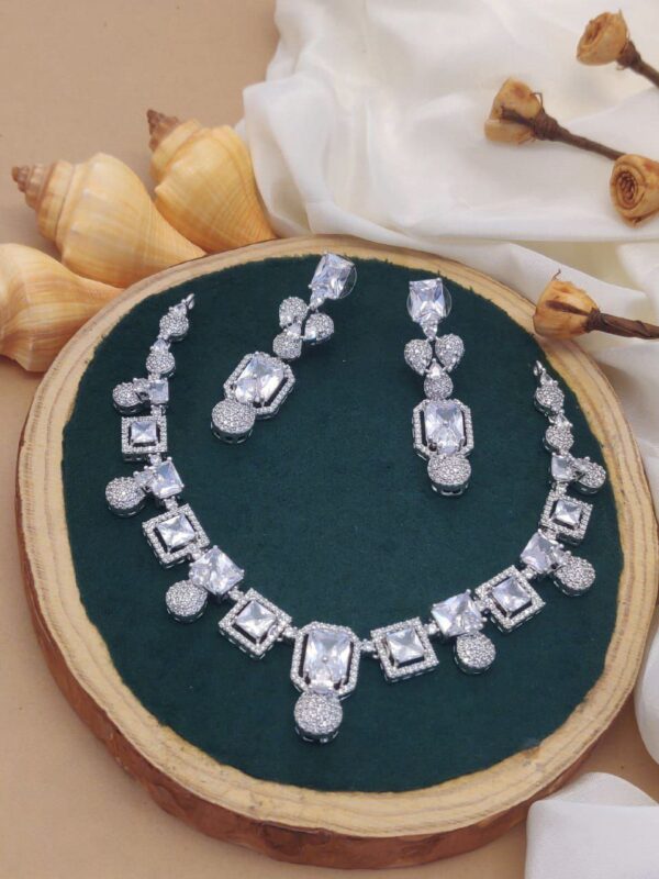 Radiant Elegance Diamond-Cut Necklace & Earring Set