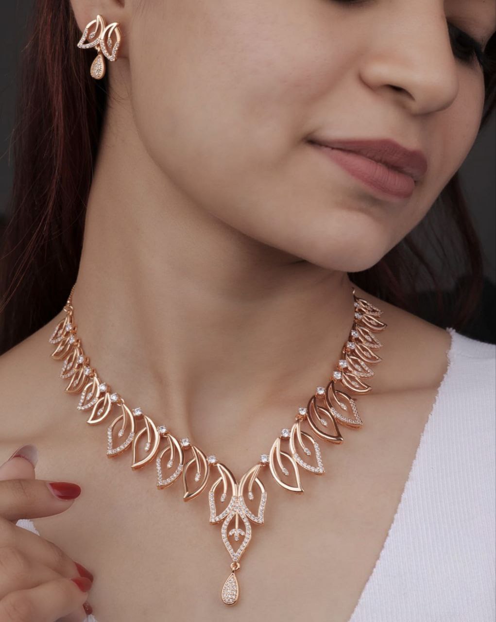 Leaf Luxe Rose-Gold Necklace Set with Earrings